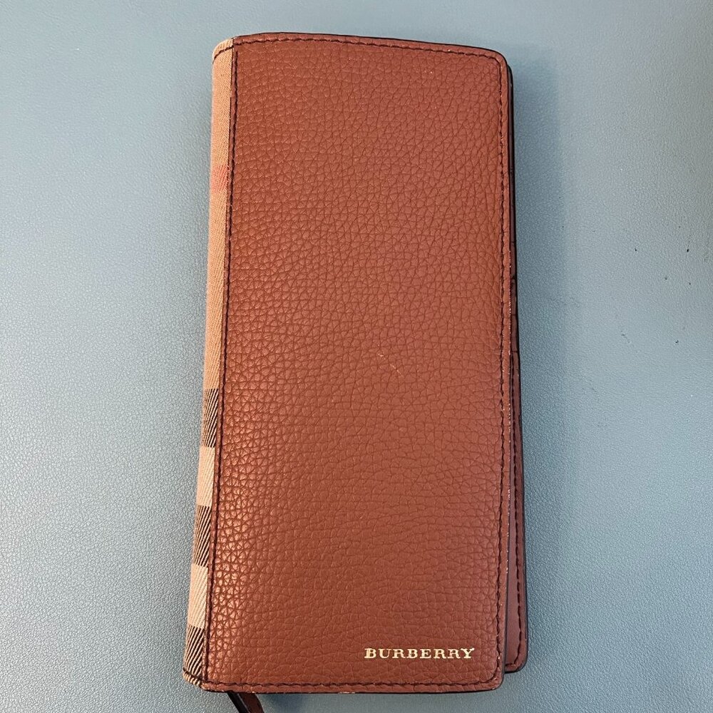 BURBERRY HOUSE CHECK AND GRAINY LEATHER CONTINENTAL WALLET